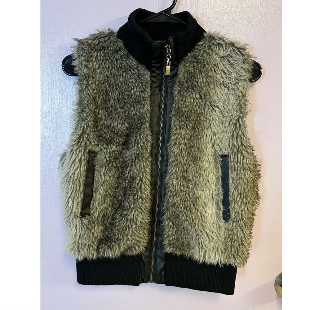 GeeGee Vest Size M